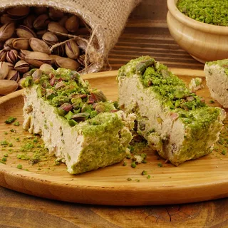 تصویر 2 از حلوا شکری مغز دار لوکس و خوش طعم